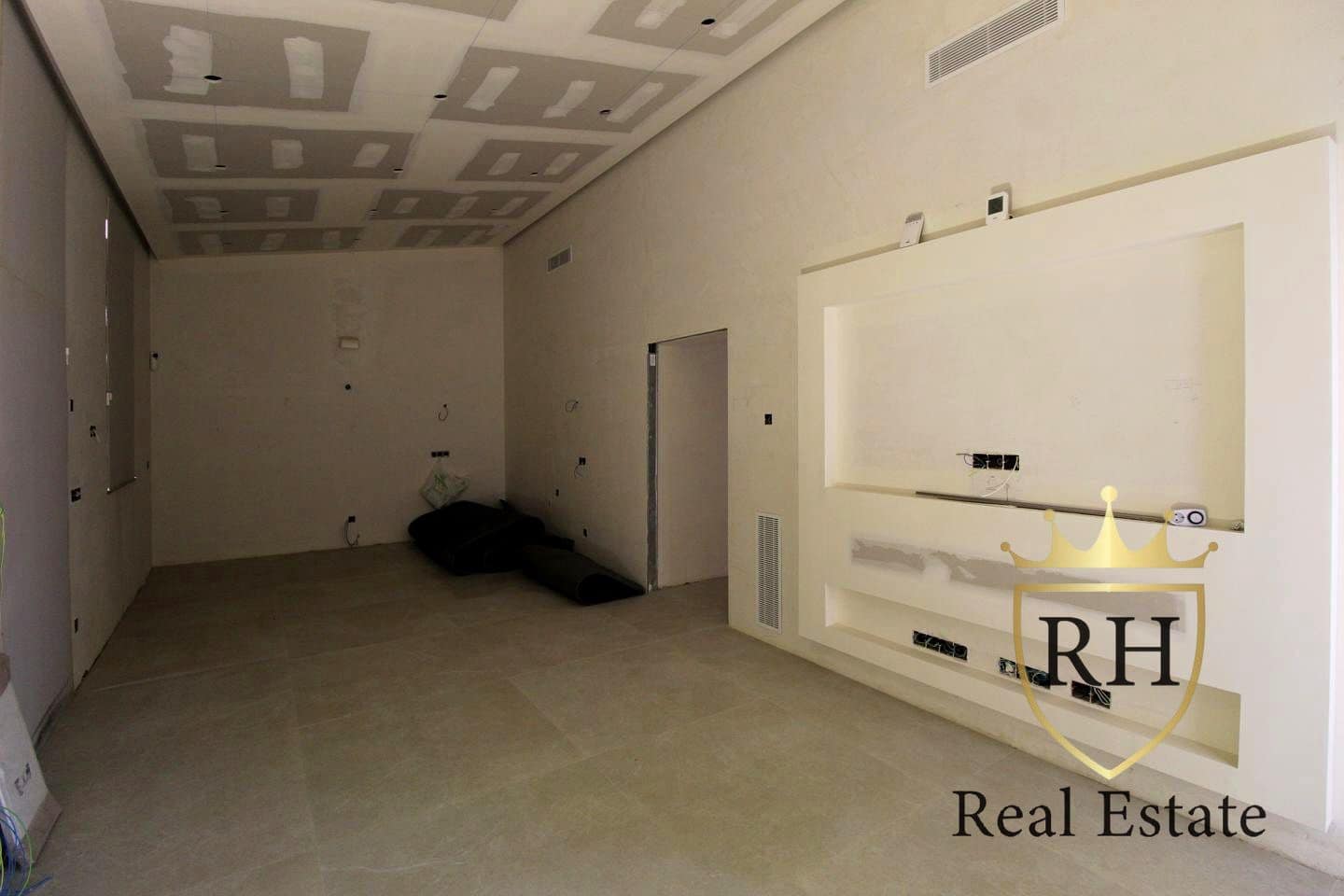 4 bedroom Villa for sale in Consell with pool garage - € 780,000 (Ref: 9716563)