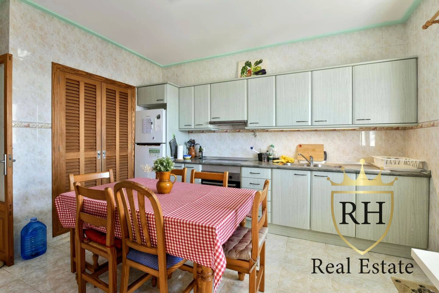 3 bedroom Flat for sale in Portocolom - € 479,000 (Ref: 9730869)