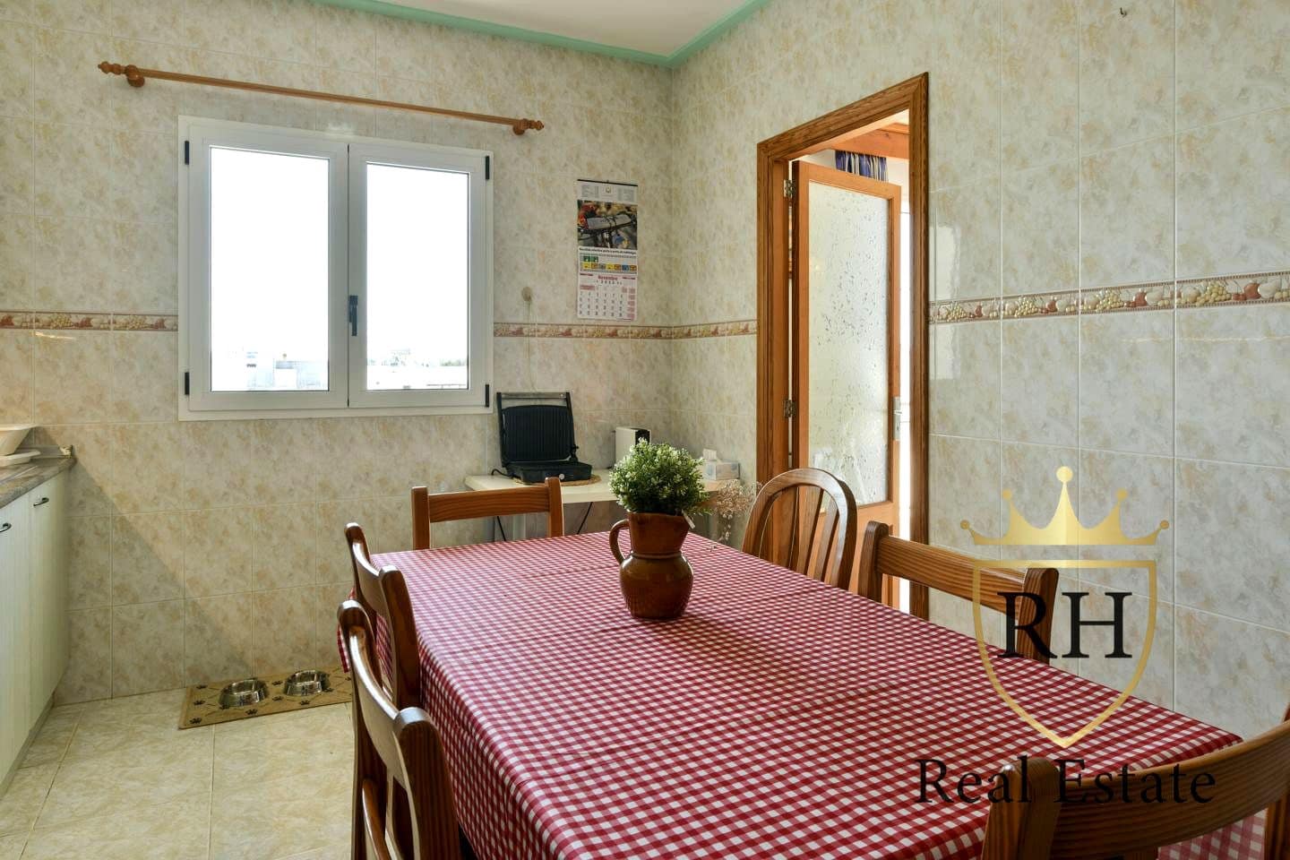 3 bedroom Flat for sale in Portocolom - € 479,000 (Ref: 9730869)