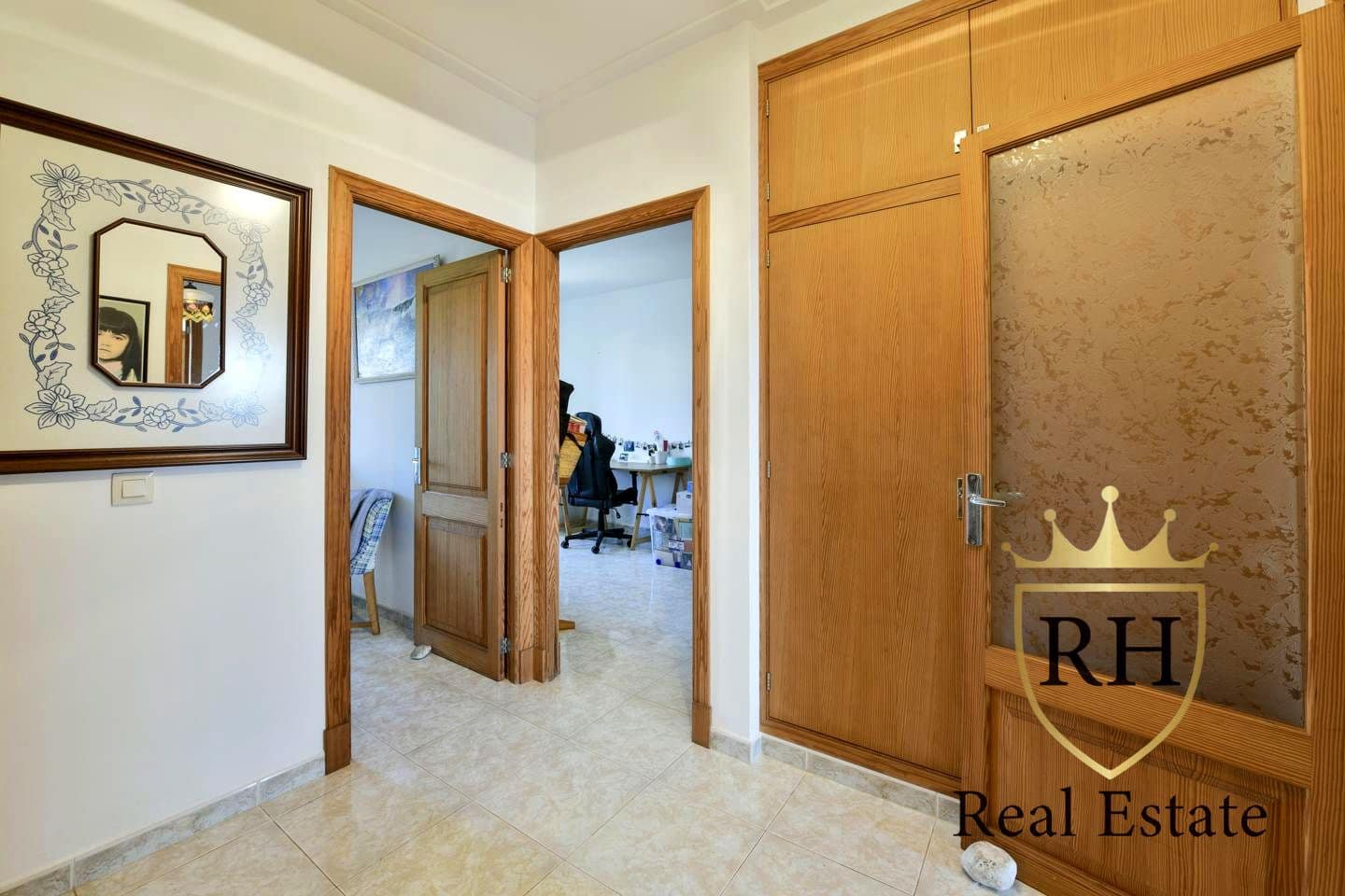 3 bedroom Flat for sale in Portocolom - € 479,000 (Ref: 9730869)