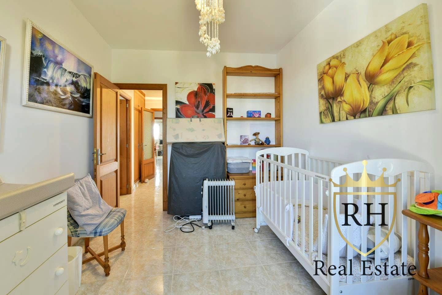 3 bedroom Flat for sale in Portocolom - € 479,000 (Ref: 9730869)