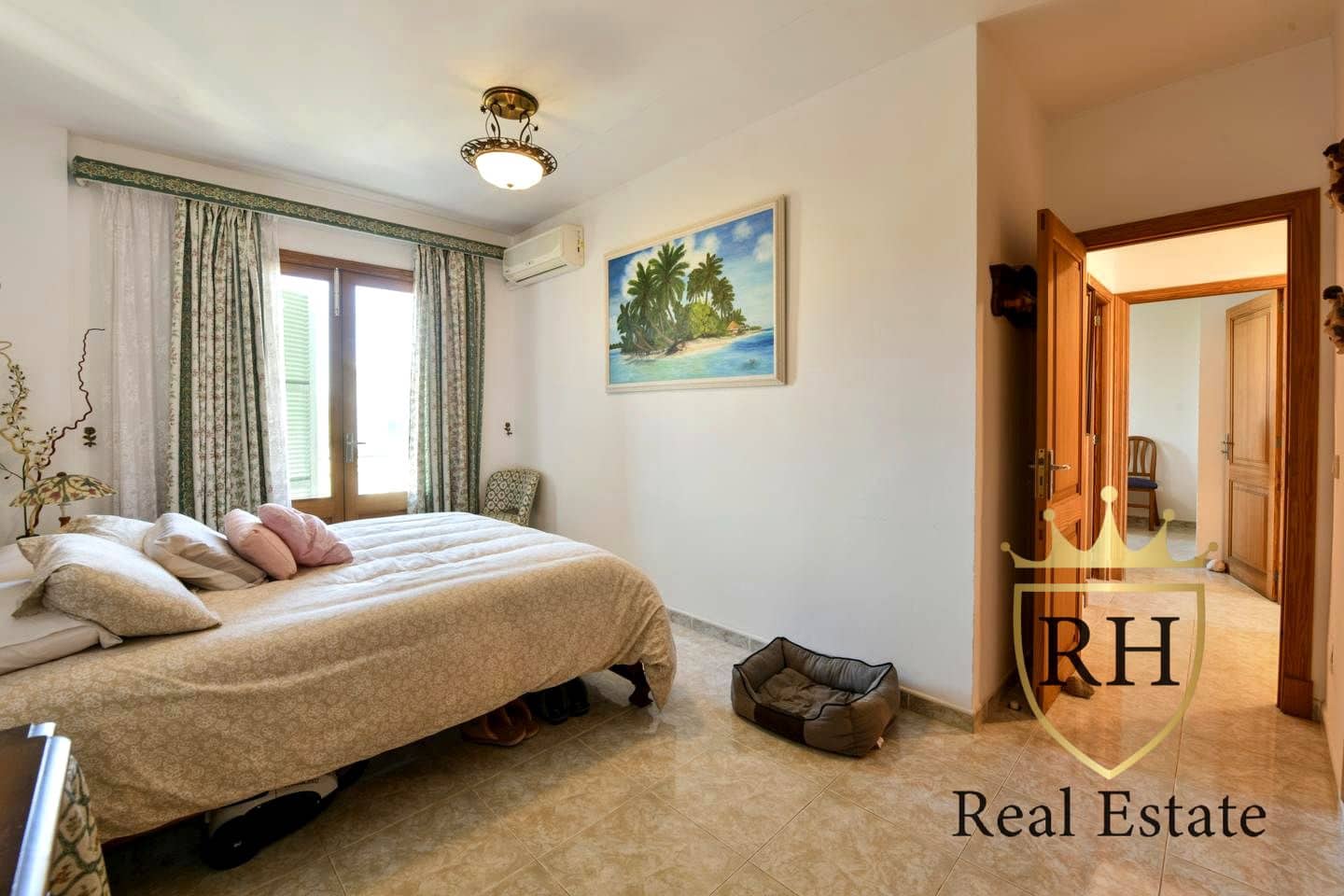 3 bedroom Flat for sale in Portocolom - € 479,000 (Ref: 9730869)