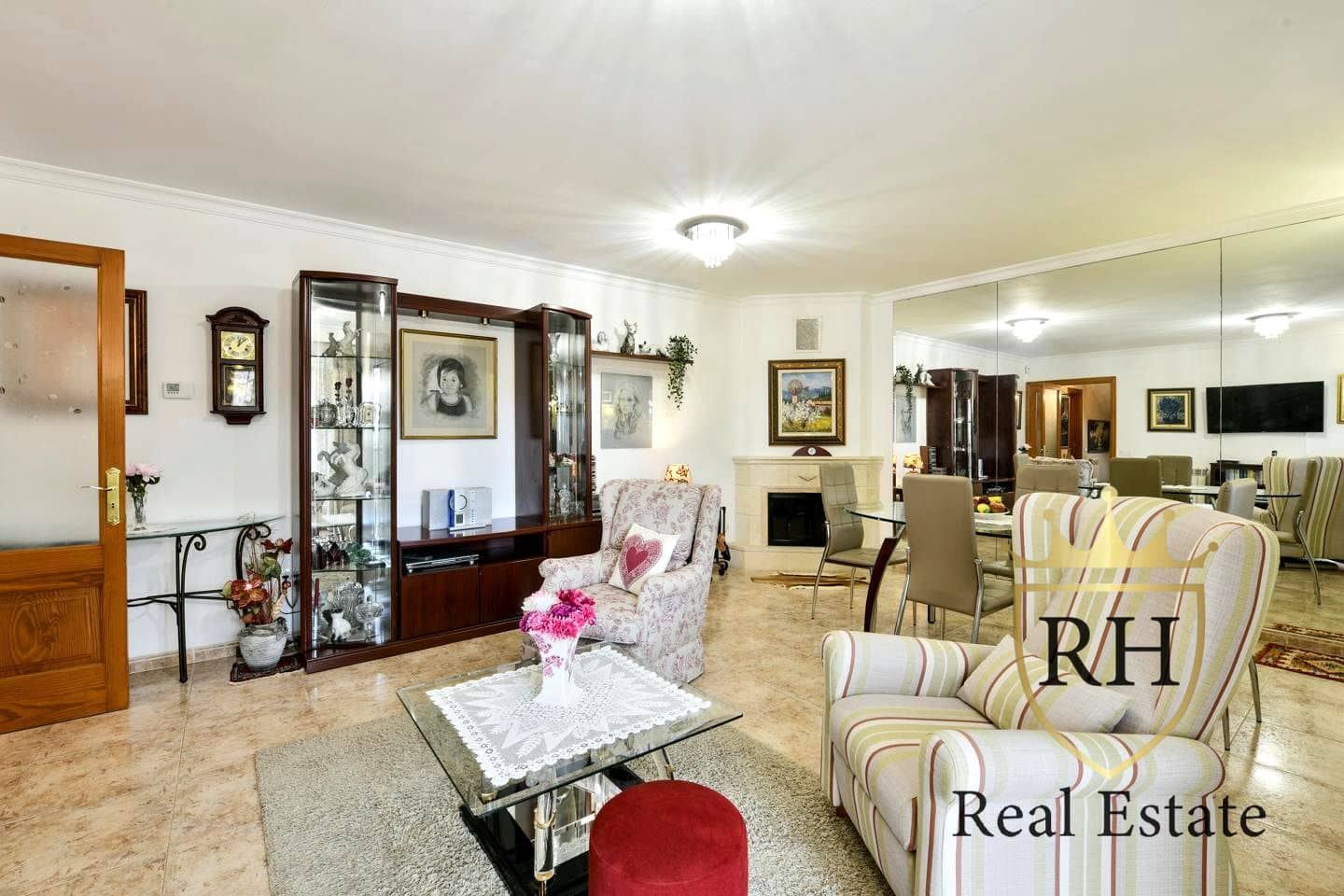 4 makuuhuone Huvila myytävänä paikassa Marratxi mukana 
autotalli - 891 000 € (Ref: 9749207)