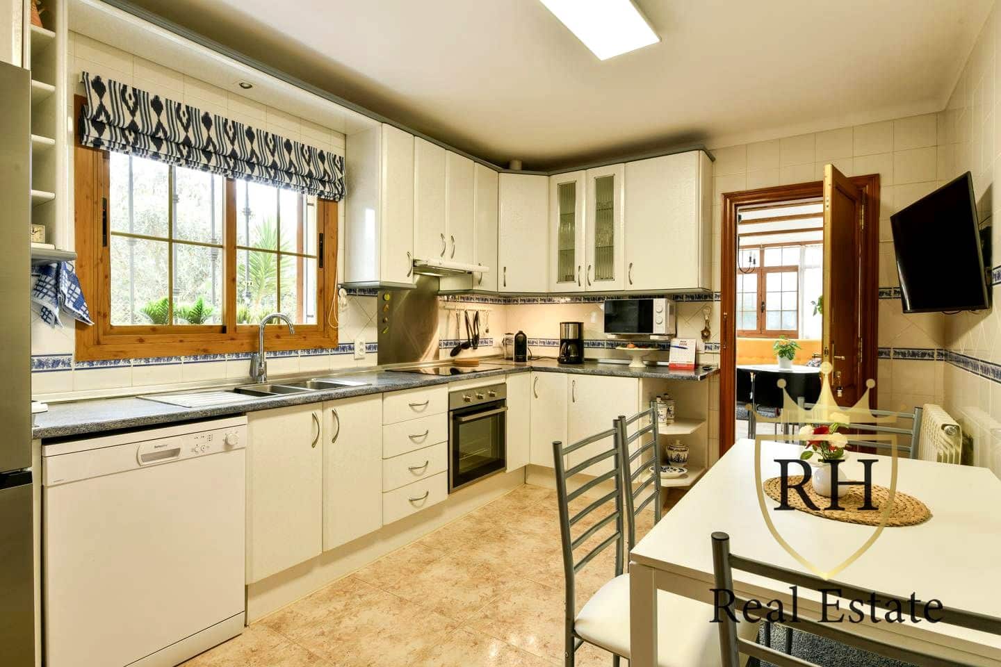 4 makuuhuone Huvila myytävänä paikassa Marratxi mukana 
autotalli - 891 000 € (Ref: 9749207)