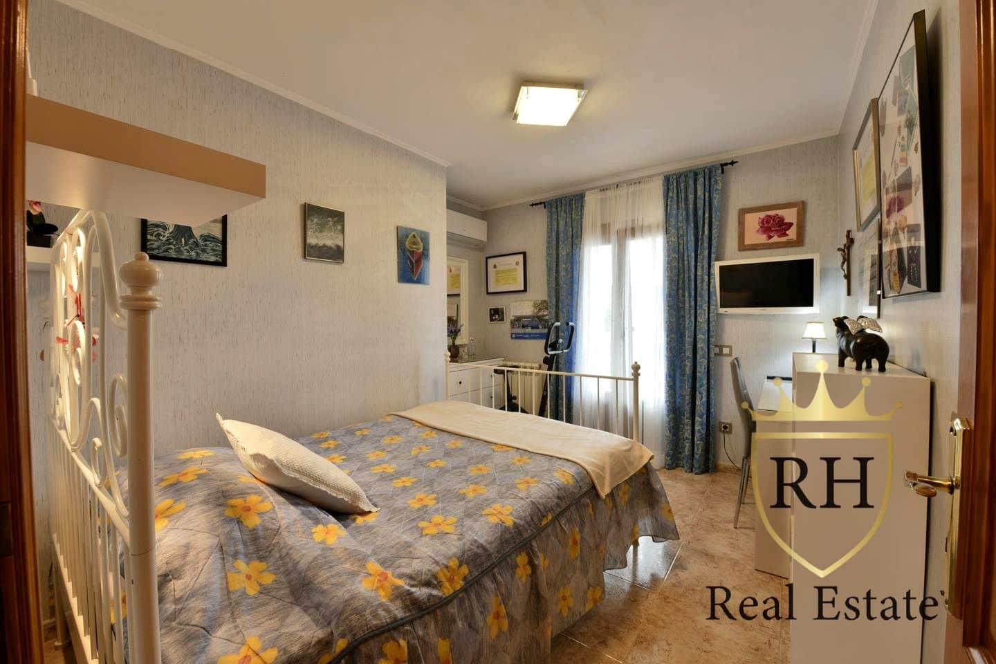 4 makuuhuone Huvila myytävänä paikassa Marratxi mukana 
autotalli - 891 000 € (Ref: 9749207)