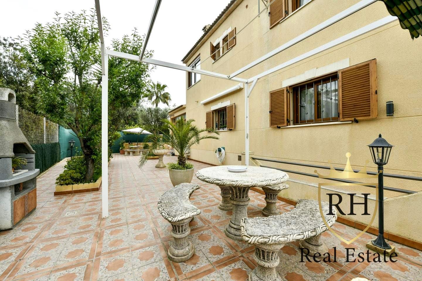 4 makuuhuone Huvila myytävänä paikassa Marratxi mukana 
autotalli - 891 000 € (Ref: 9749207)