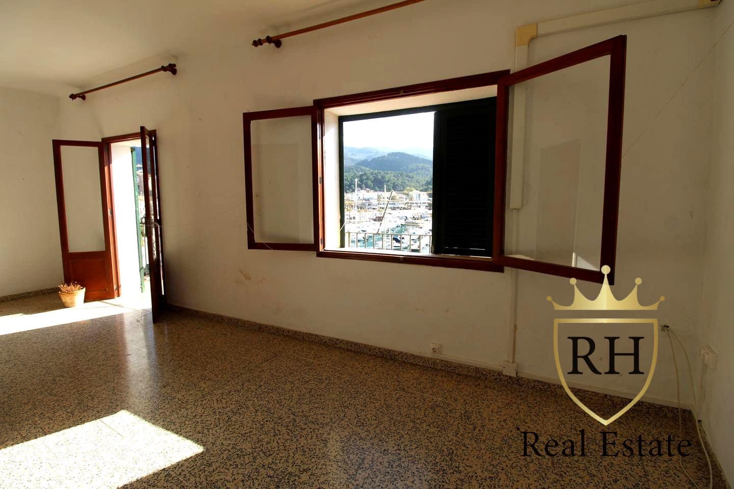 3 slaapkamer Flat te koop in Puerto de Soller / Port de Soller - € 700.000 (Ref: 9778943)