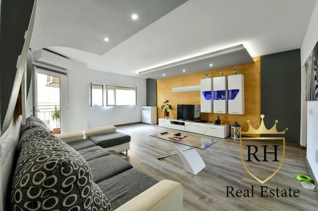 4 bedroom Flat for sale in L'Arenal / S'Arenal, Llucmajor - € 399,000 (Ref: 9808936)