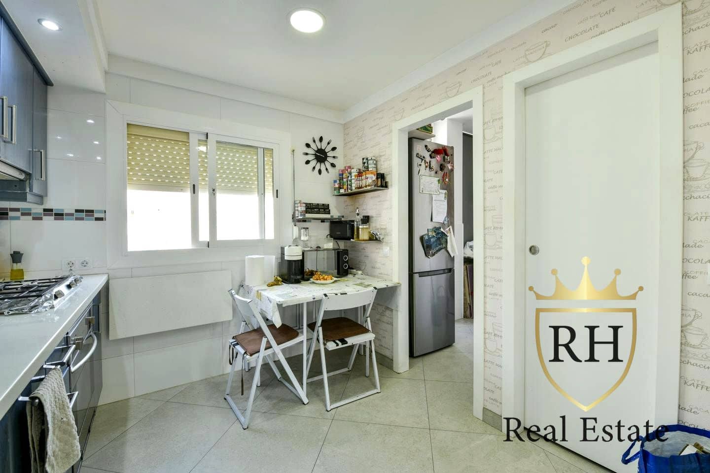 4 bedroom Flat for sale in L'Arenal / S'Arenal - € 399,000 (Ref: 9808936)