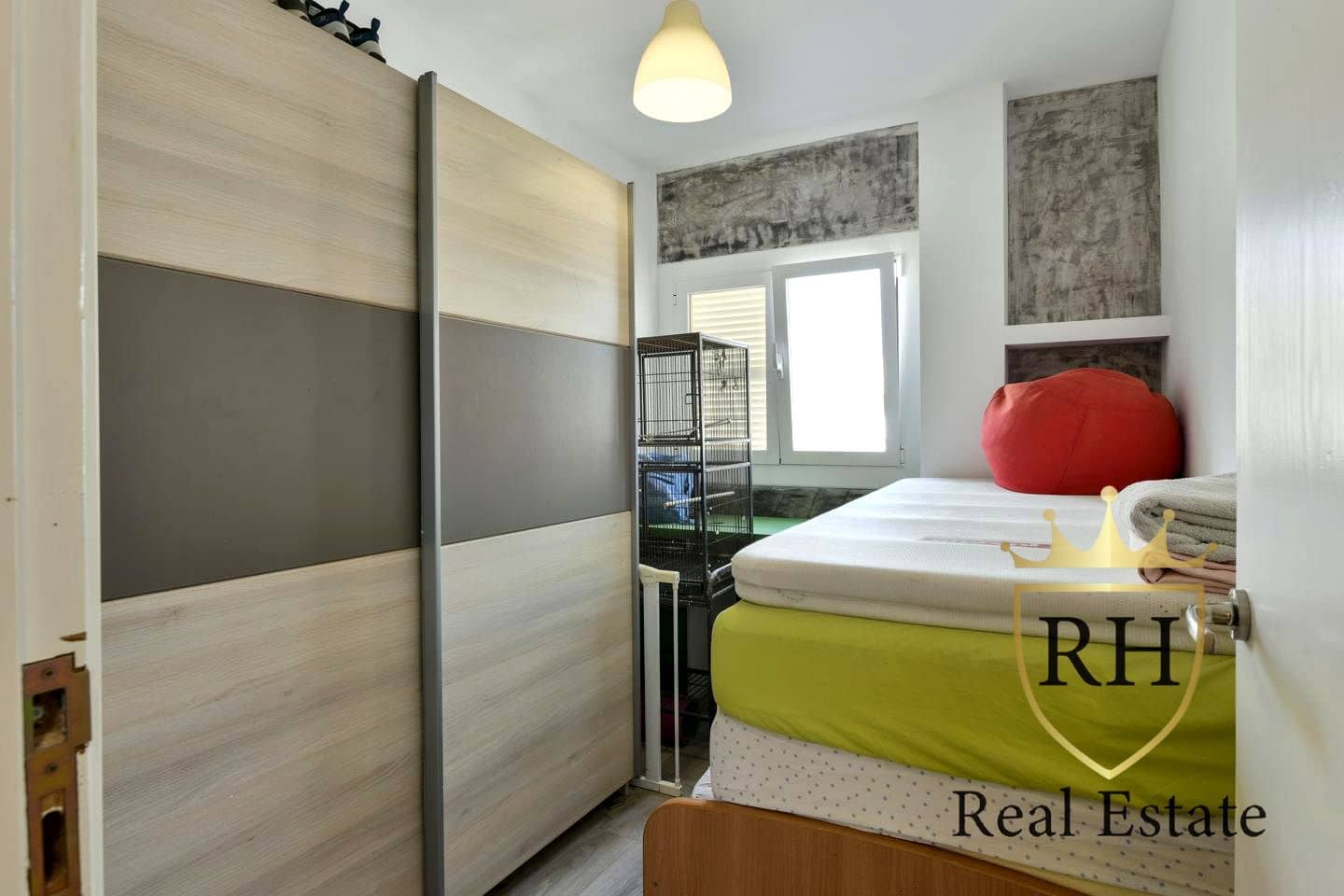 4 bedroom Flat for sale in L'Arenal / S'Arenal - € 399,000 (Ref: 9808936)