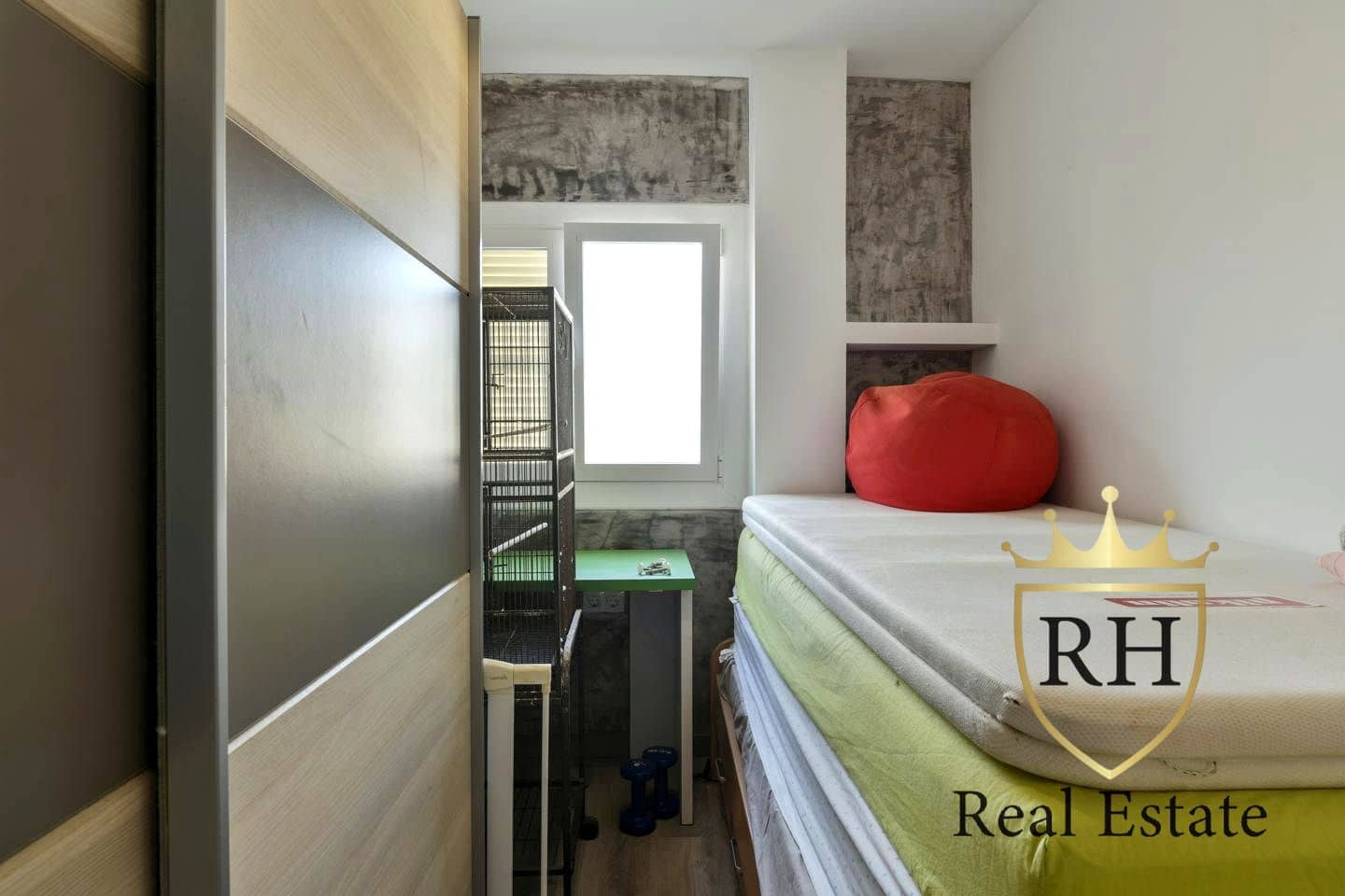 4 bedroom Flat for sale in L'Arenal / S'Arenal - € 399,000 (Ref: 9808936)