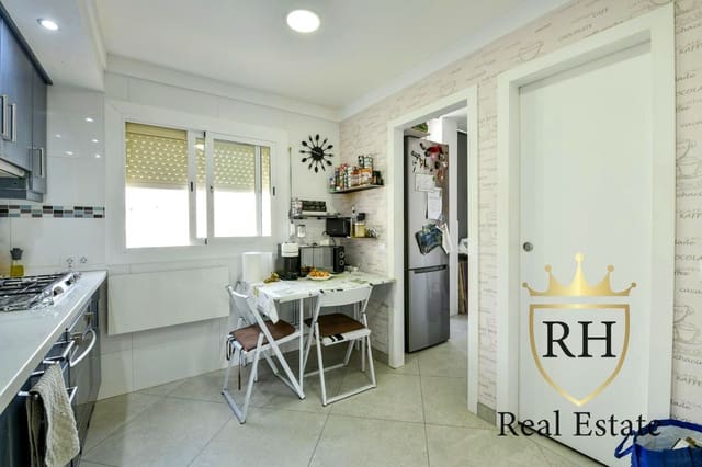 4 bedroom Flat for sale in L'Arenal / S'Arenal, Llucmajor - € 399,000 (Ref: 9808936)