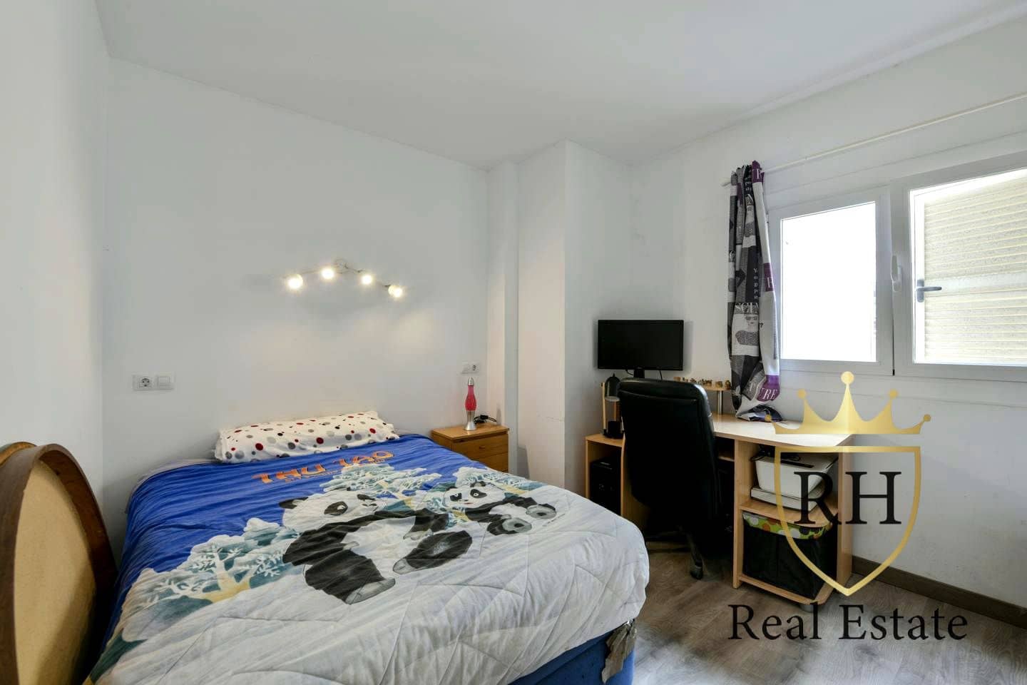 4 bedroom Flat for sale in L'Arenal / S'Arenal - € 399,000 (Ref: 9808936)