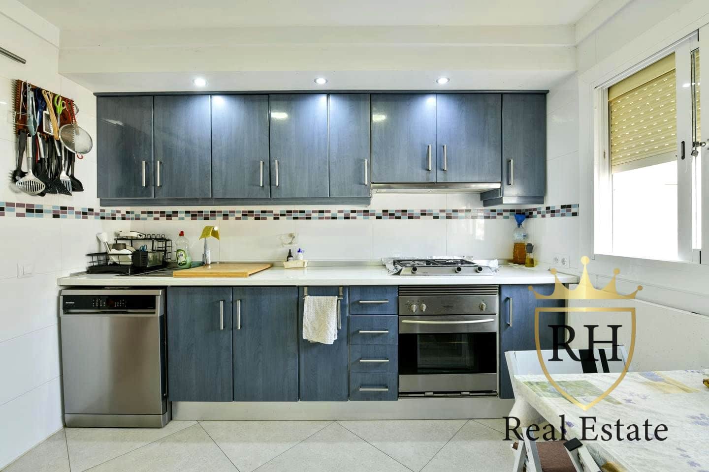 4 bedroom Flat for sale in L'Arenal / S'Arenal - € 399,000 (Ref: 9808936)