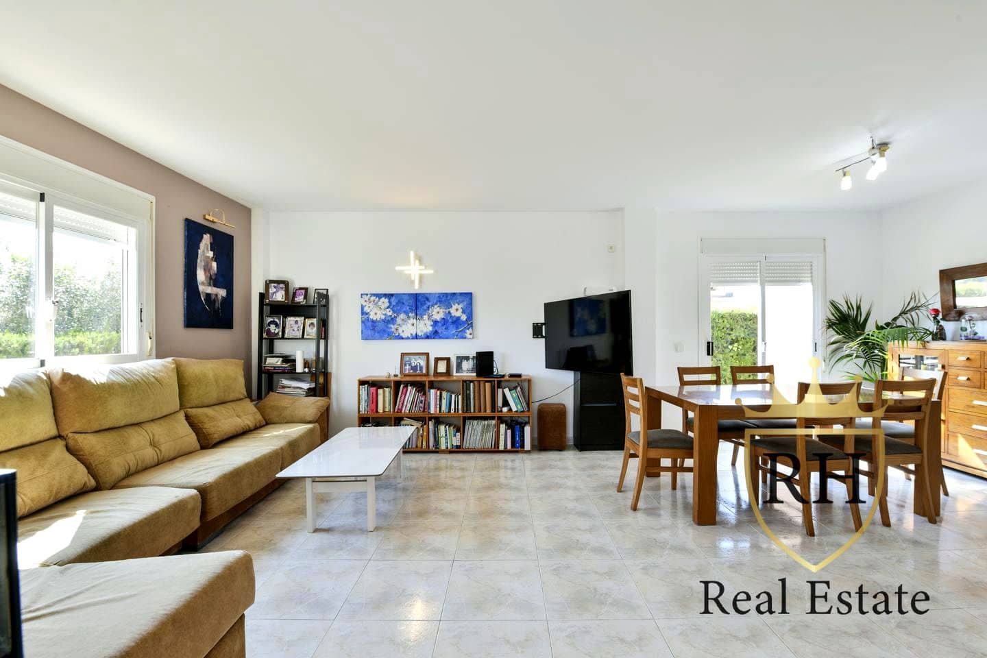 3 bedroom Flat for sale in Llucmajor with pool garage - € 495,000 (Ref: 9824104)