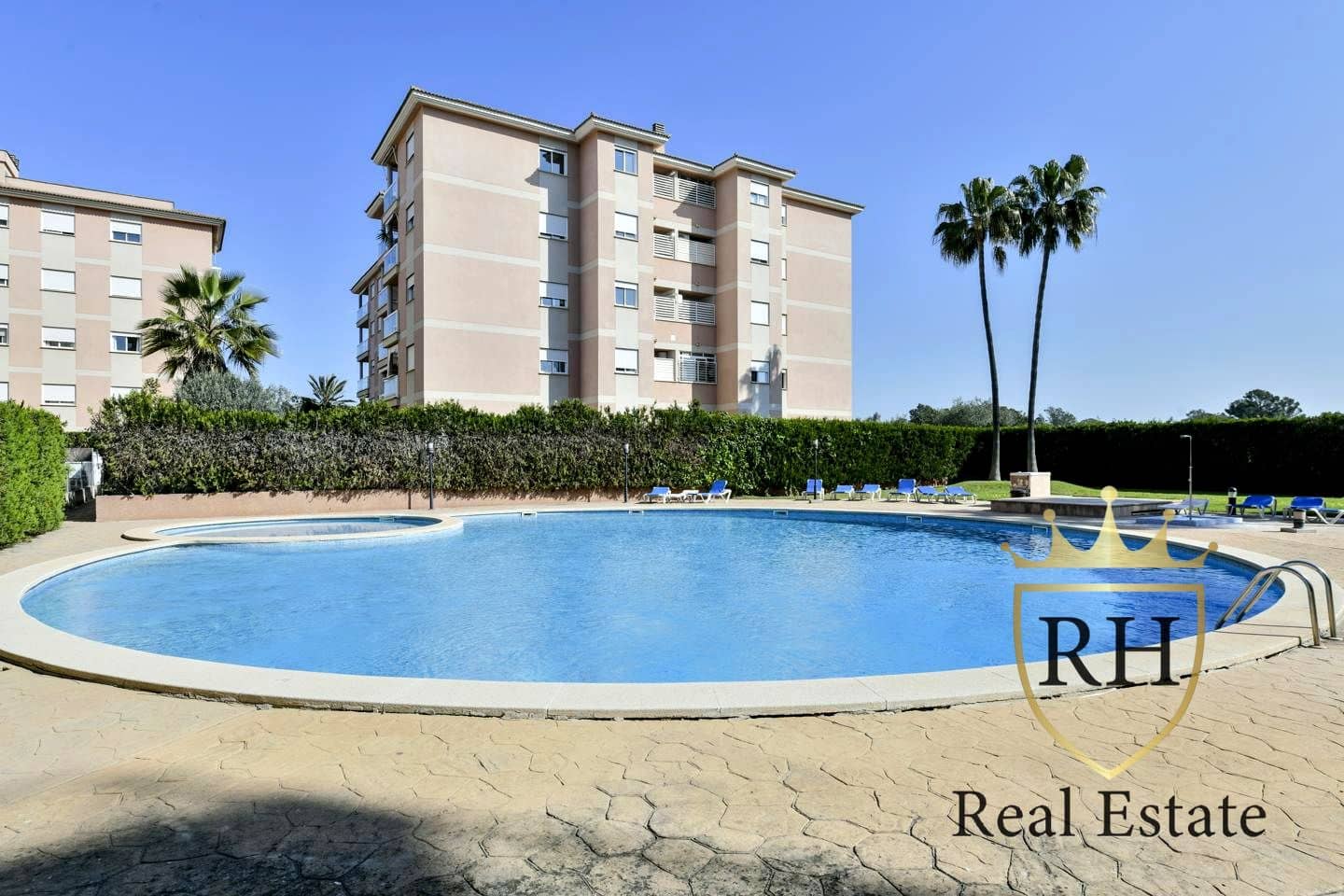 3 bedroom Flat for sale in Llucmajor with pool garage - € 495,000 (Ref: 9824104)