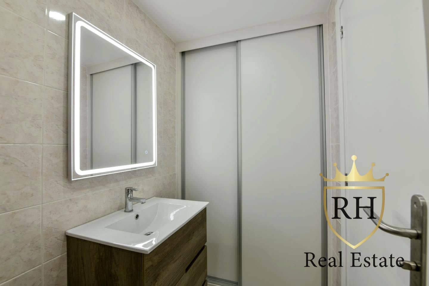 3 bedroom Flat for sale in Llucmajor with pool garage - € 495,000 (Ref: 9824104)