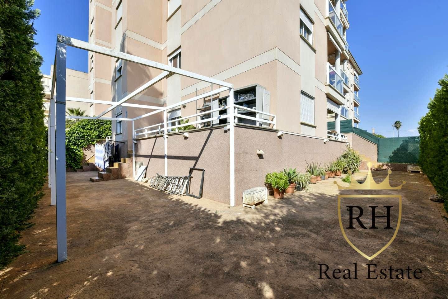 3 bedroom Flat for sale in Llucmajor with pool garage - € 495,000 (Ref: 9824104)