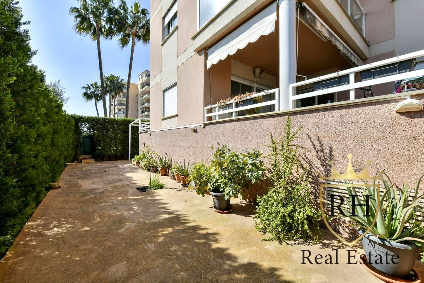 3 bedroom Flat for sale in Llucmajor with pool garage - € 495,000 (Ref: 9824104)