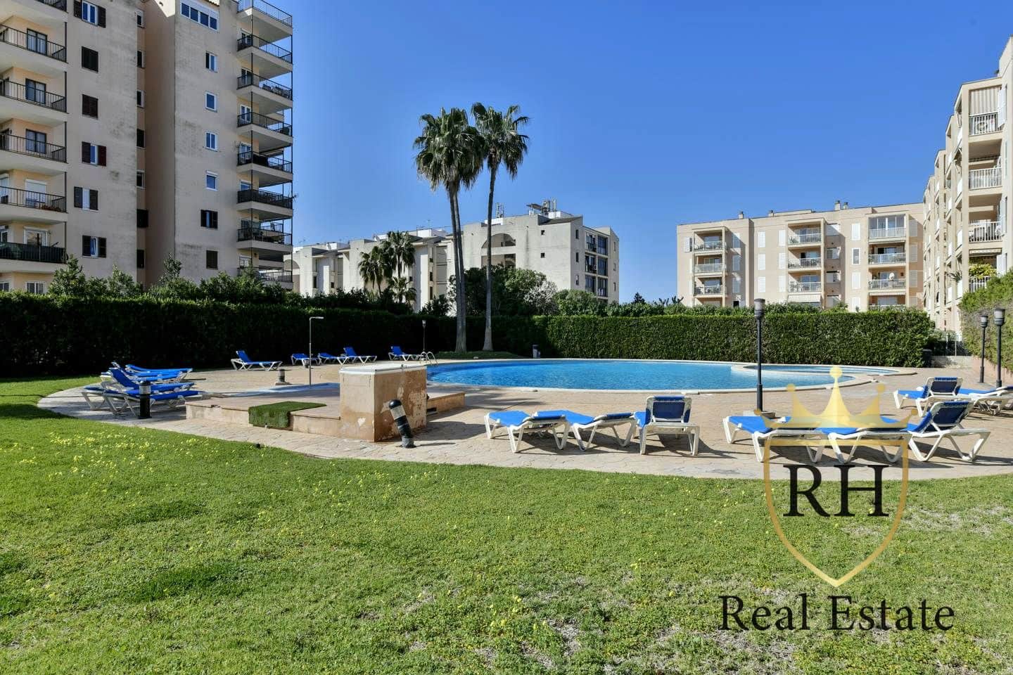 3 bedroom Flat for sale in Llucmajor with pool garage - € 495,000 (Ref: 9824104)