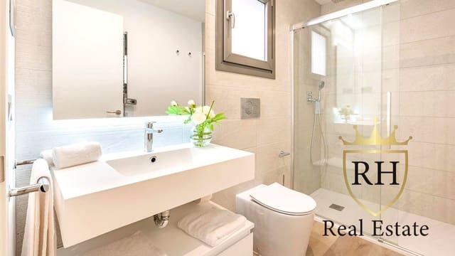 2 soverom Leilighet til salgs i Colonia de Sant Jordi, Ses Salines med svømmebasseng garasje - € 595 000 (Ref: 9827609)