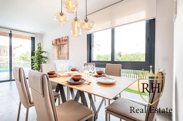 3 soveværelse Villa til salg i Cala Ratjada, Capdepera - € 877.000 (Ref: 9827711)