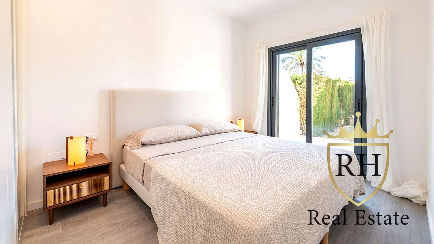 2 bedroom Bungalow for sale in Cala Murada - € 398,000 (Ref: 9827981)