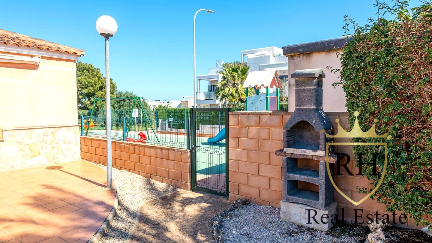 2 bedroom Bungalow for sale in Cala Murada - € 398,000 (Ref: 9827981)