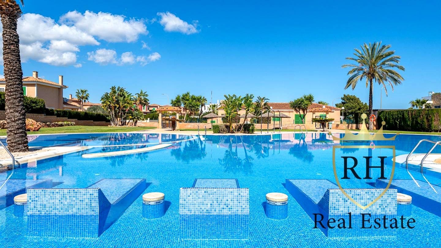 2 bedroom Bungalow for sale in Cala Murada - € 398,000 (Ref: 9827981)