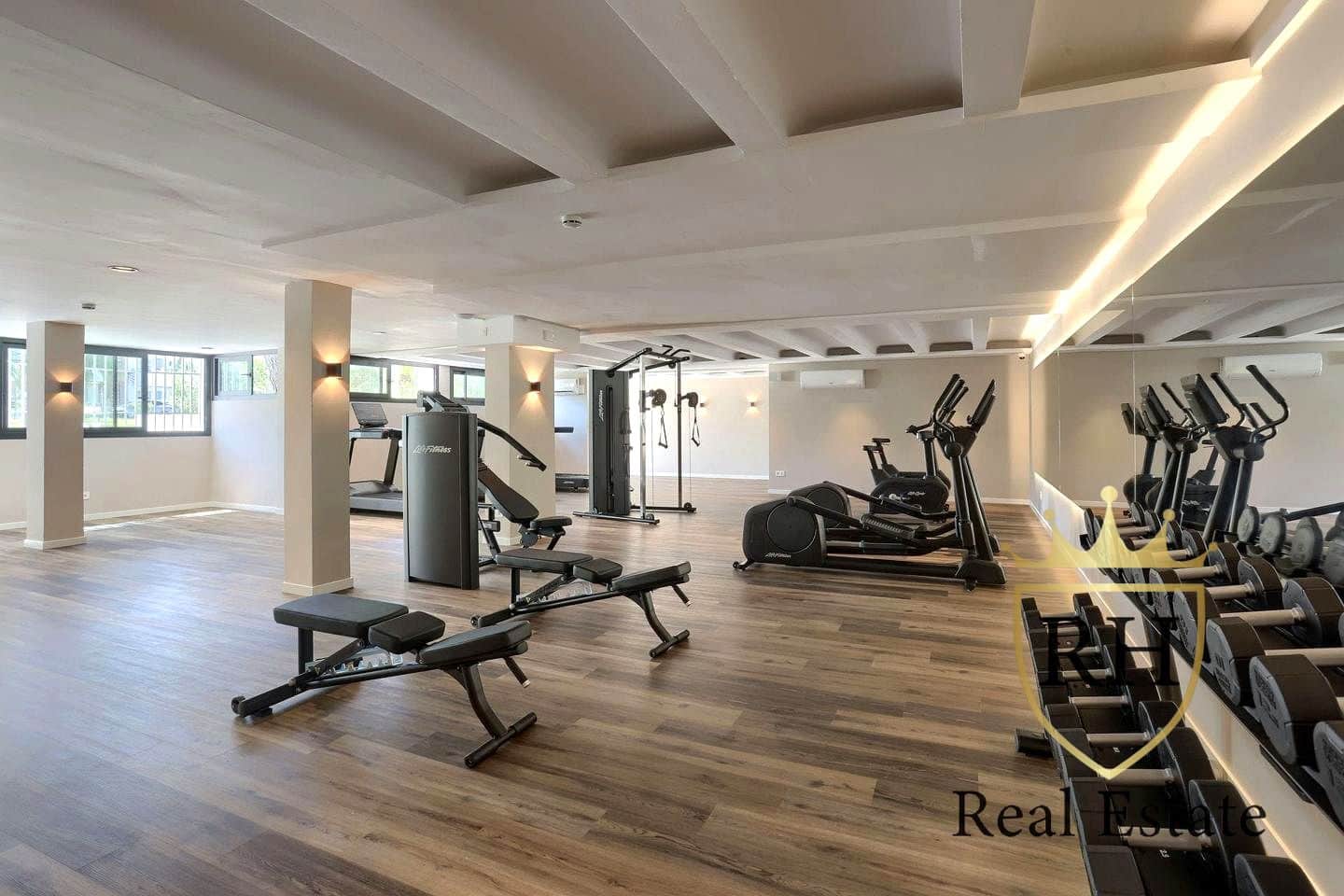 1 bedroom Flat for sale in Sant Antoni de Portmany - € 318,700 (Ref: 9850430)