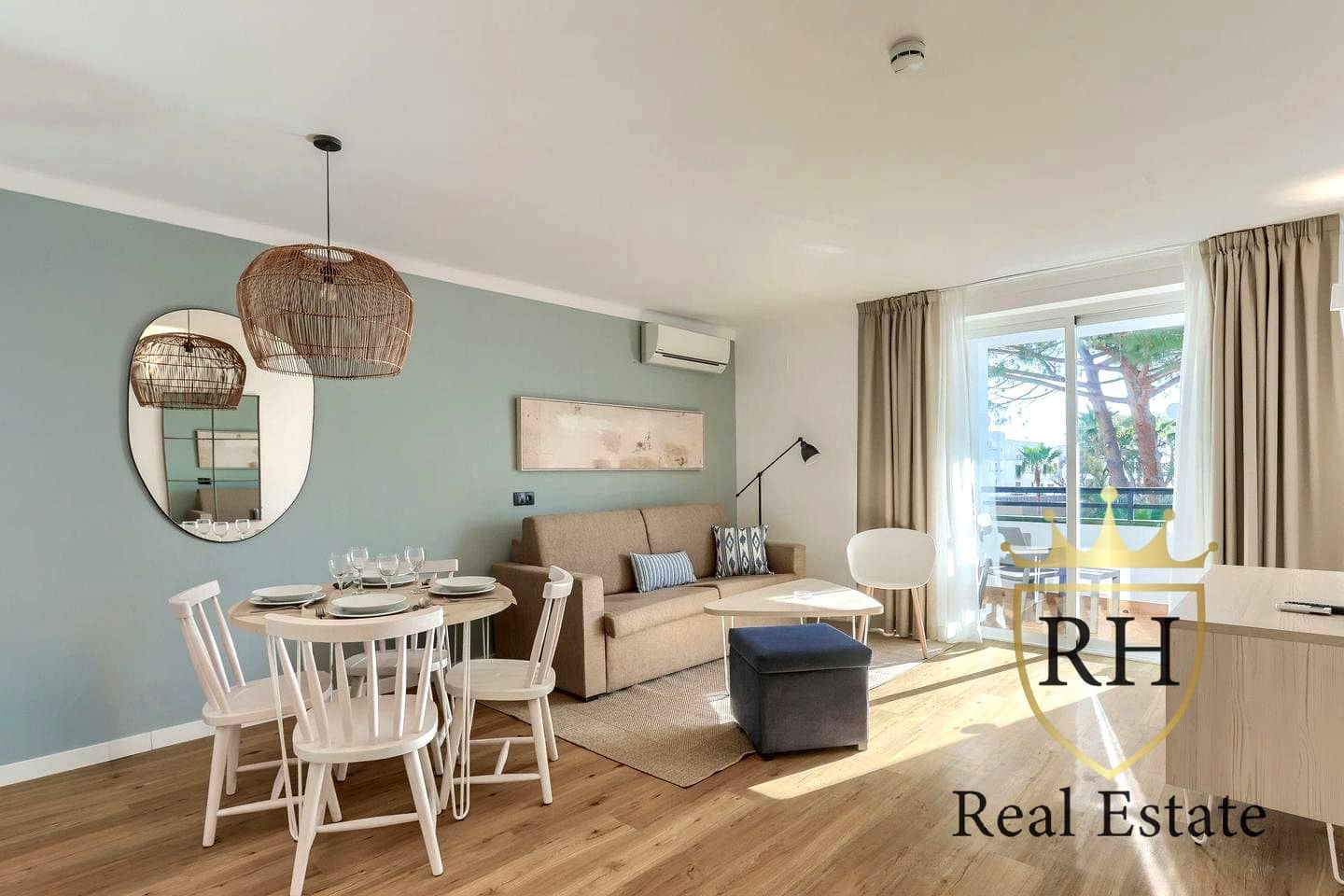 1 bedroom Flat for sale in Sant Antoni de Portmany - € 318,700 (Ref: 9850430)