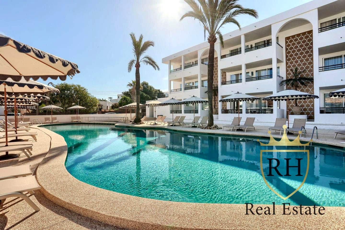 1 bedroom Flat for sale in Sant Antoni de Portmany - € 318,700 (Ref: 9850430)