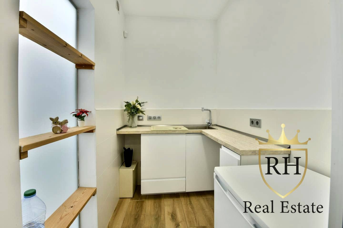 1 slaapkamer Bedrijf te huur in Puerto de Andratx - € 1.950 (Ref: 9867726)