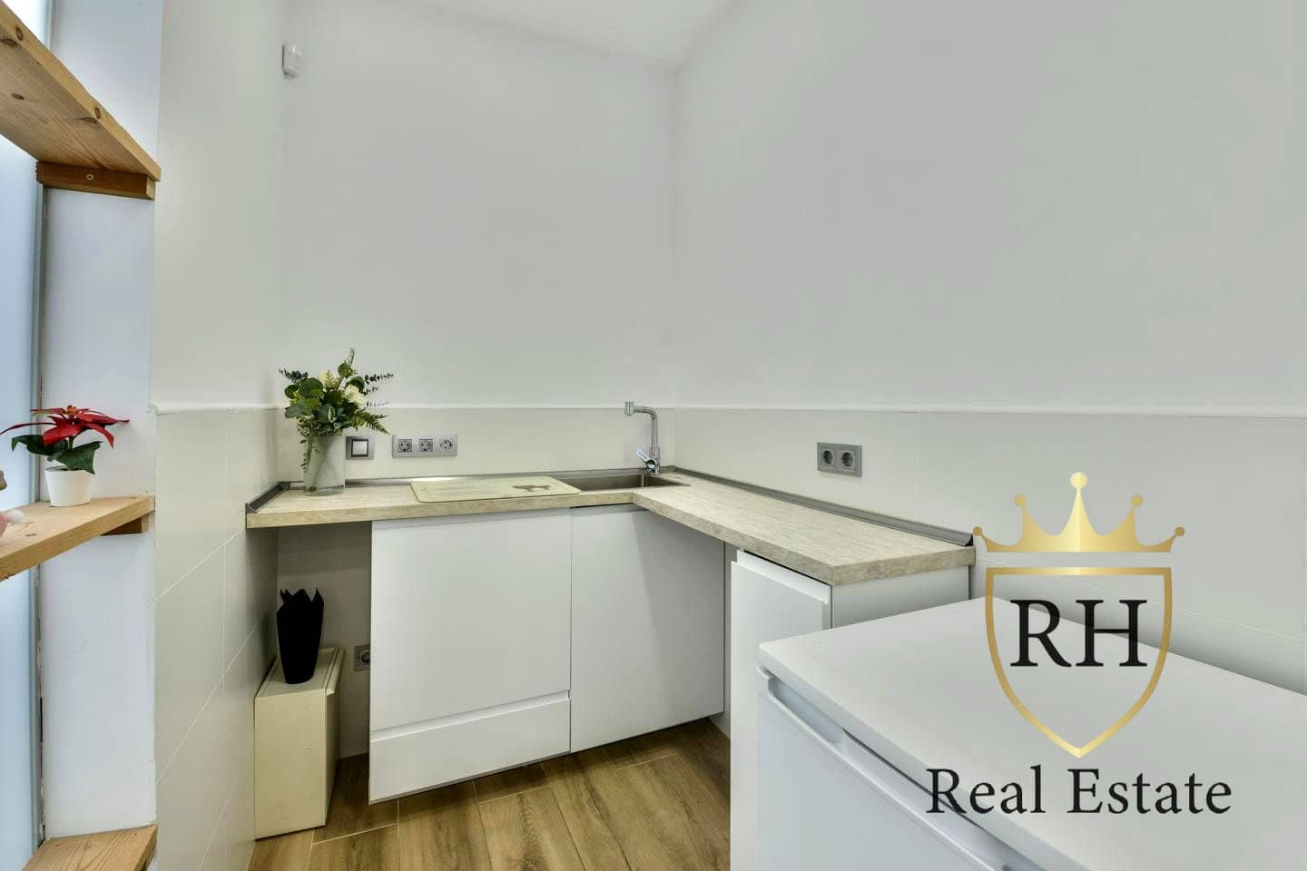 1 slaapkamer Bedrijf te huur in Puerto de Andratx - € 1.950 (Ref: 9867726)