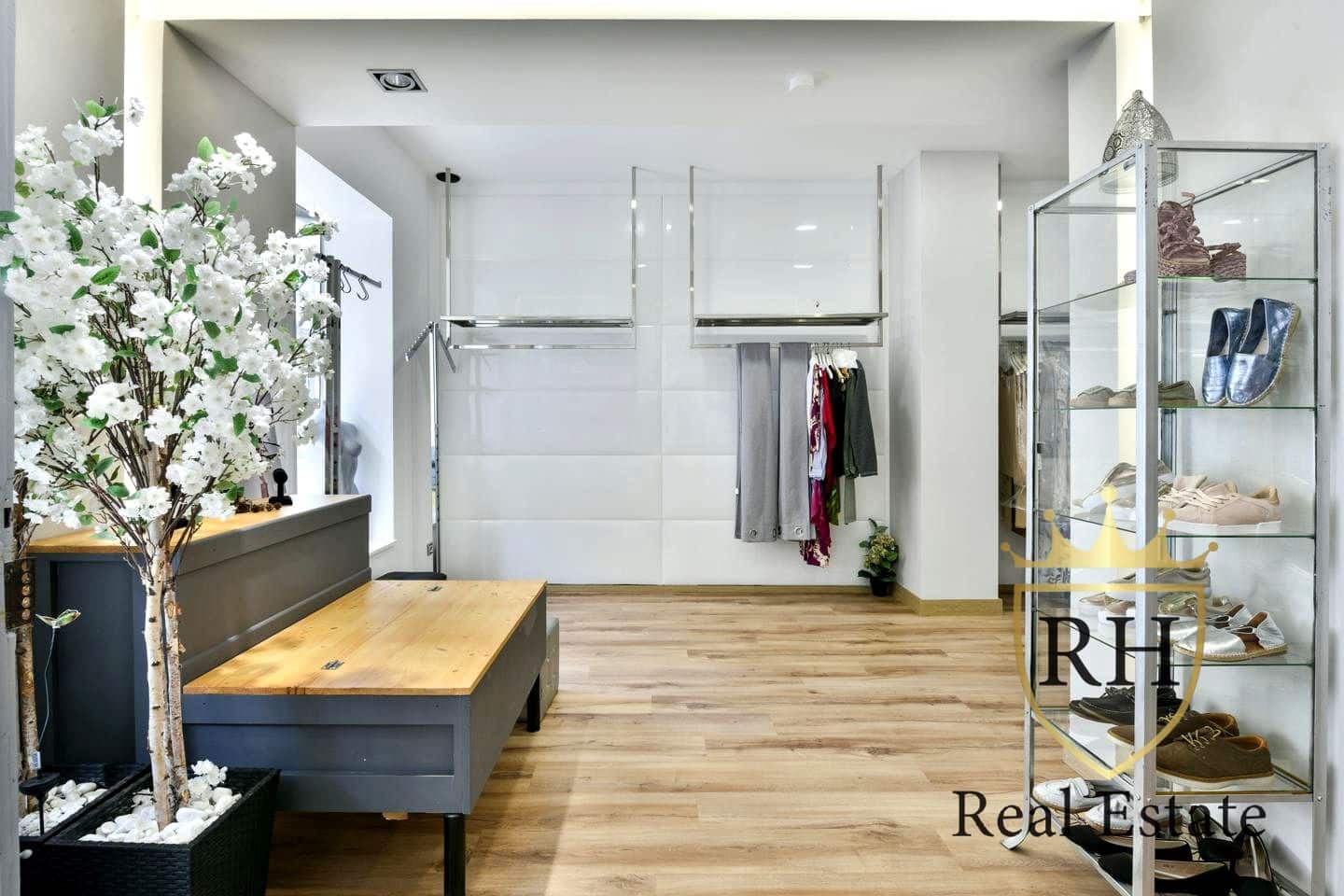 1 slaapkamer Bedrijf te huur in Puerto de Andratx - € 1.950 (Ref: 9867726)