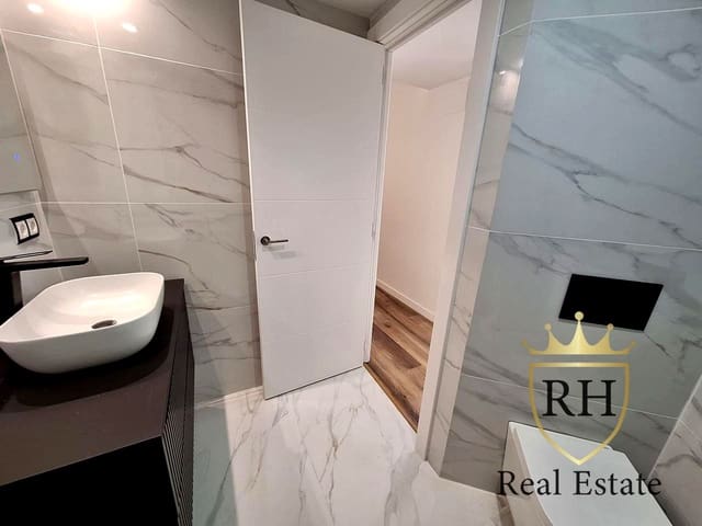 2 slaapkamer Flat te koop in Marques de la Fonsanta, Palma de Mallorca met garage - € 475.000 (Ref: 9948794)