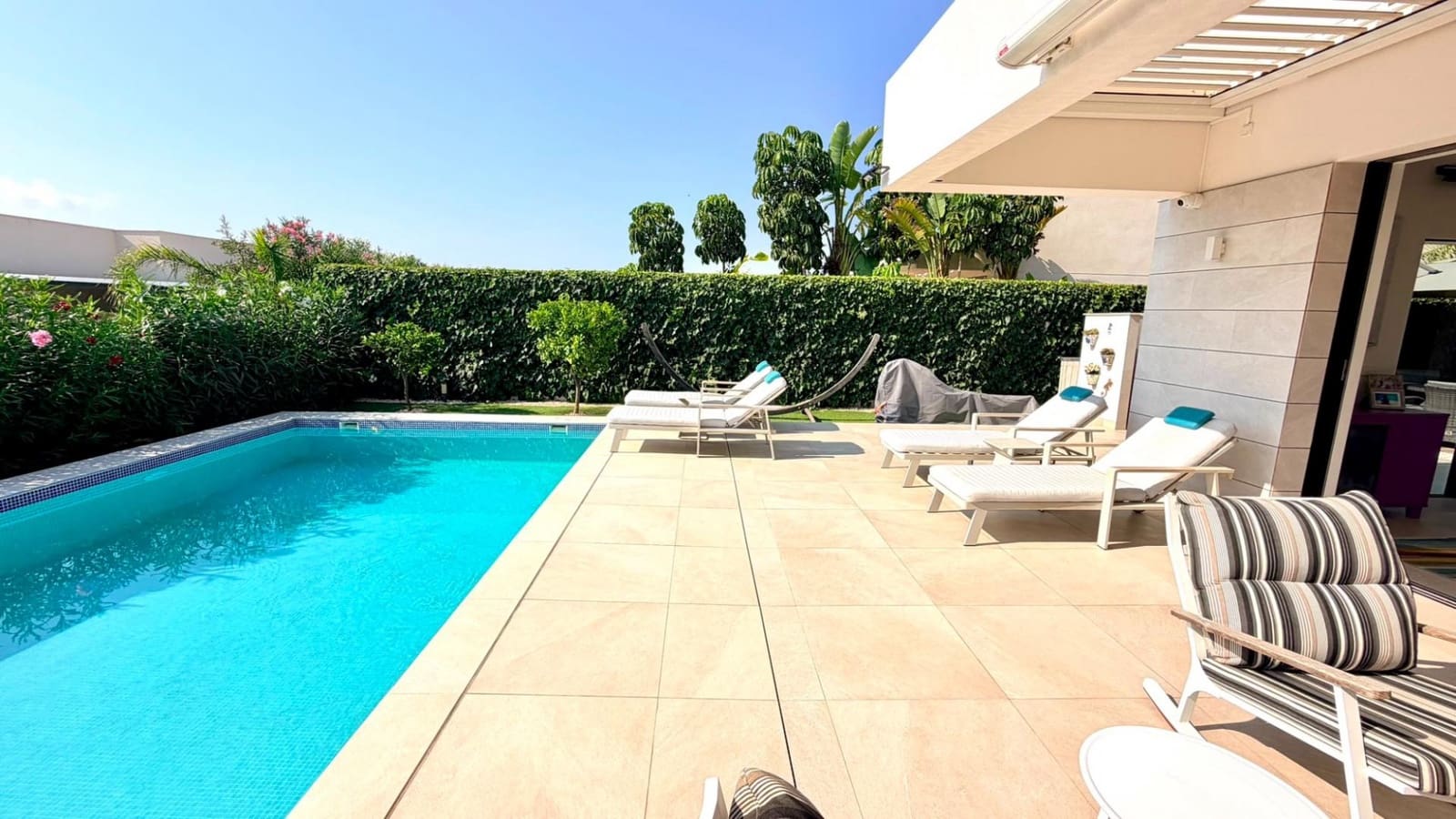 4 bedroom Villa for sale in Los Montesinos with pool - € 595,000 (Ref: 10000231)