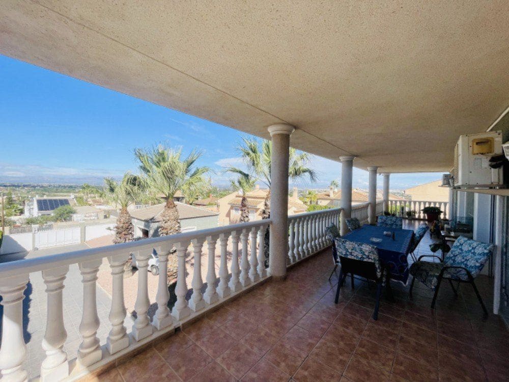 4 camera da letto Villa in vendita in Dona Pepa con garage - 699.900 € (Rif: 10003832)