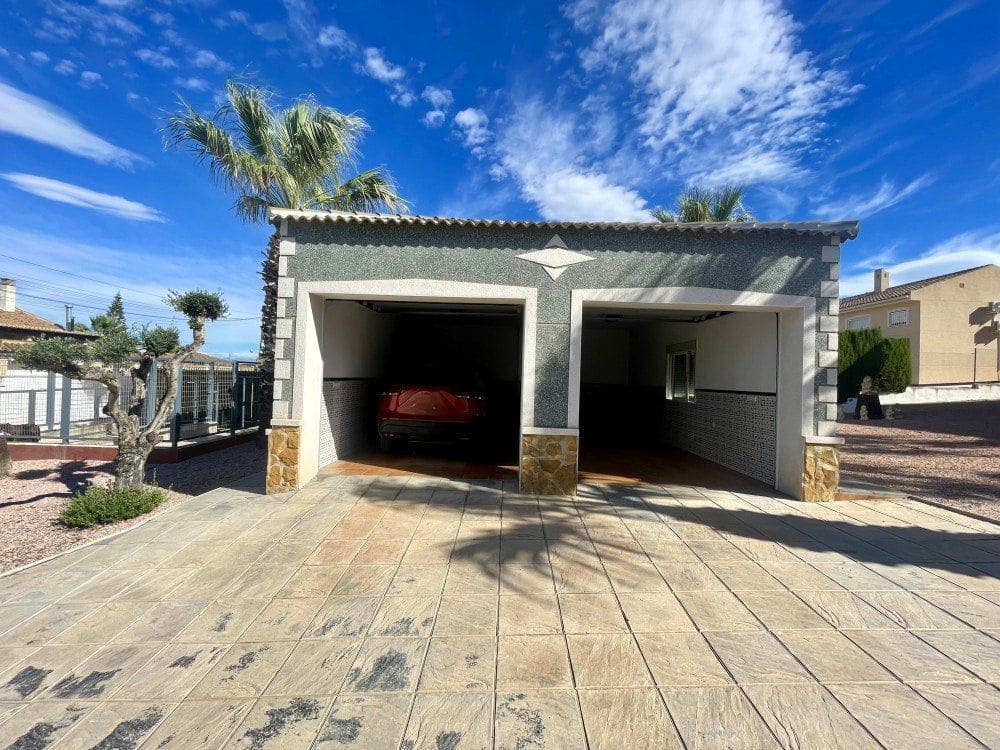 4 camera da letto Villa in vendita in Dona Pepa con garage - 699.900 € (Rif: 10003832)