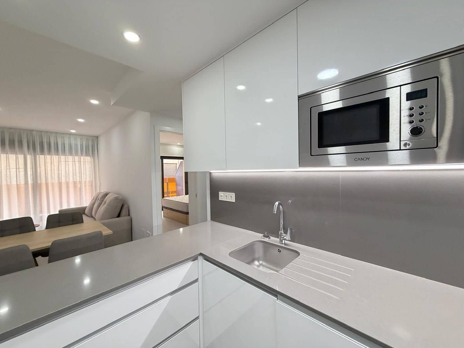 3 sovrum Lägenhet till salu i Torrevieja med pool - 349 000 € (Ref: 10003833)