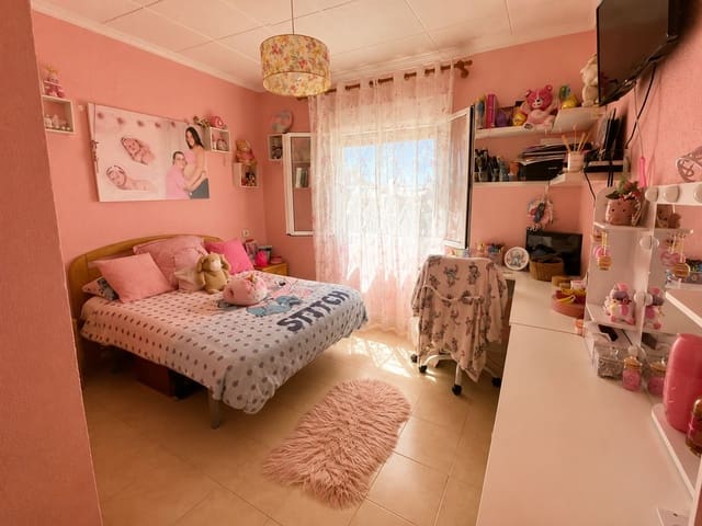 5 bedroom Villa for sale in El Chaparral - La Siesta - La Torreta, Torrevieja with pool garage - € 399,000 (Ref: 10003835)