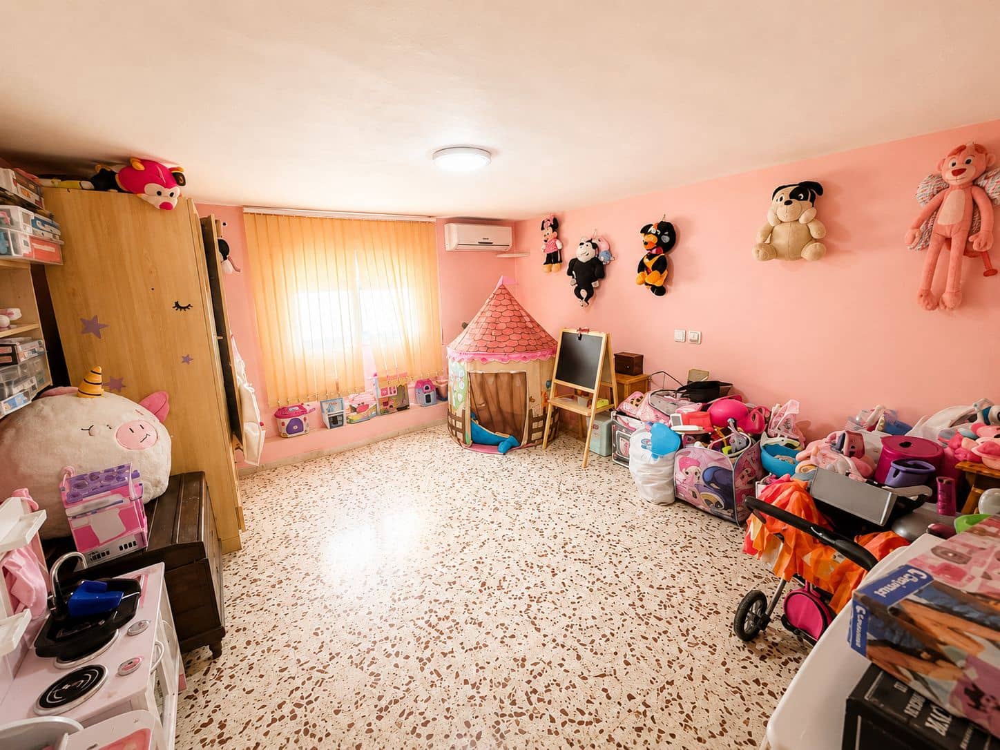 5 bedroom Villa for sale in Torrevieja with pool garage - € 399,000 (Ref: 10003835)