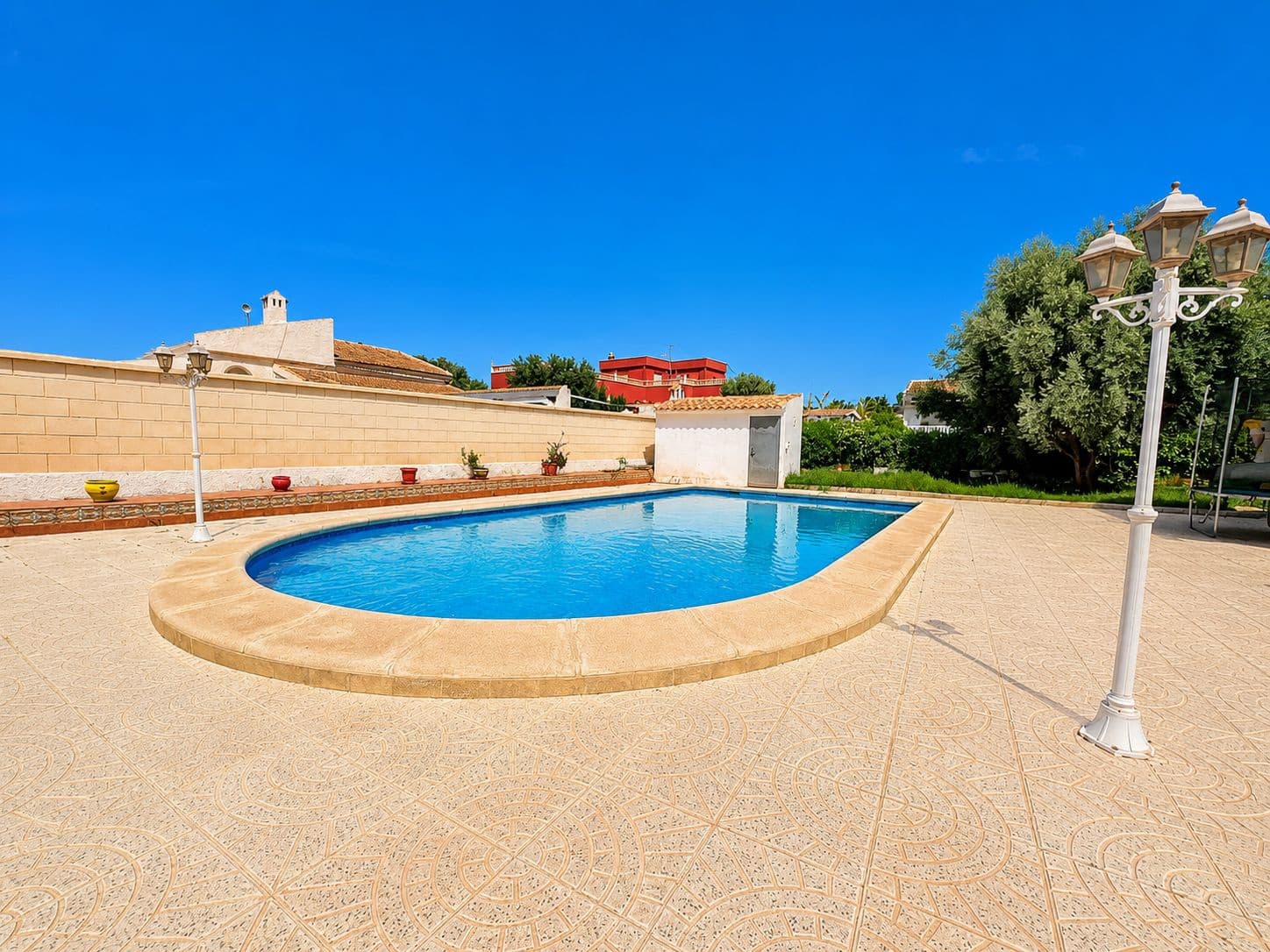 5 bedroom Villa for sale in Torrevieja with pool garage - € 399,000 (Ref: 10003835)