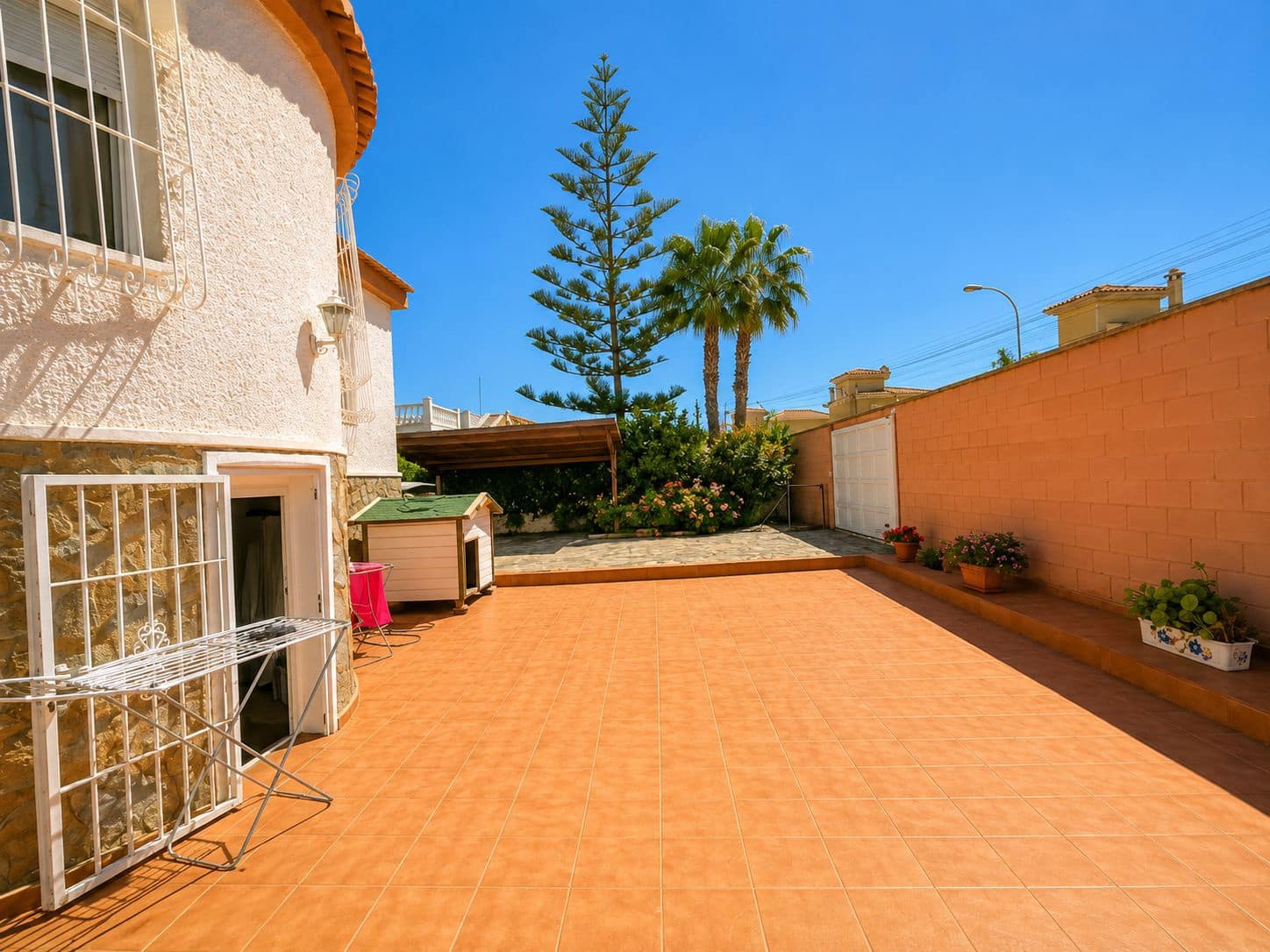 5 bedroom Villa for sale in Torrevieja with pool garage - € 399,000 (Ref: 10003835)
