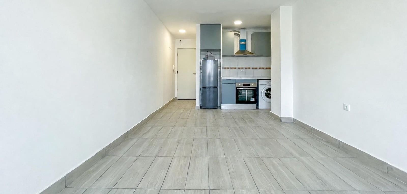2 bedroom Apartment for sale in Torrevieja - € 140,000 (Ref: 10003837)