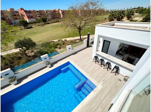 5 bedroom Villa for sale in Mar Menor Golf Resort, Torre-Pacheco - € 1,025,000 (Ref: 10003843)
