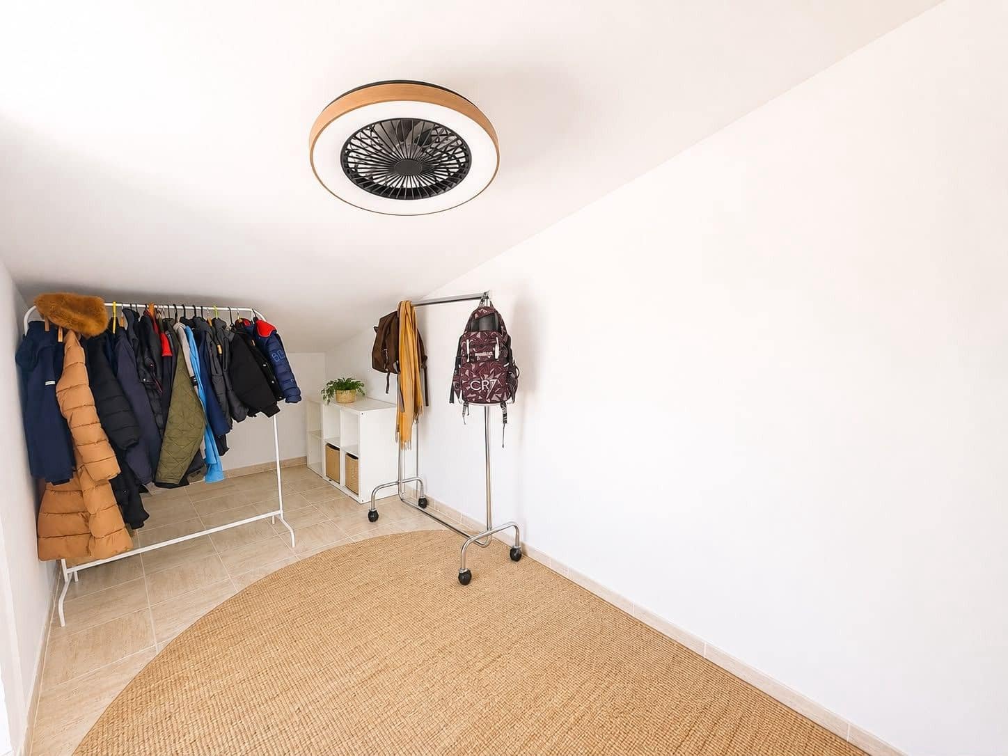 Chalet de 3 habitaciones en Filipinas en venta con garaje - 529.995 € (Ref: 10003844)