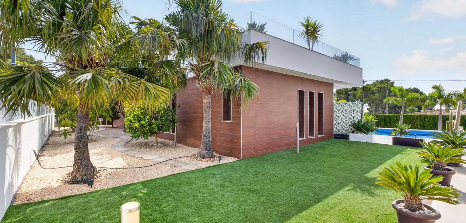 4 Zimmer Villa zu verkaufen in Pinar de Campoverde mit Pool Garage - 1.475.000 € (Ref: 10003845)