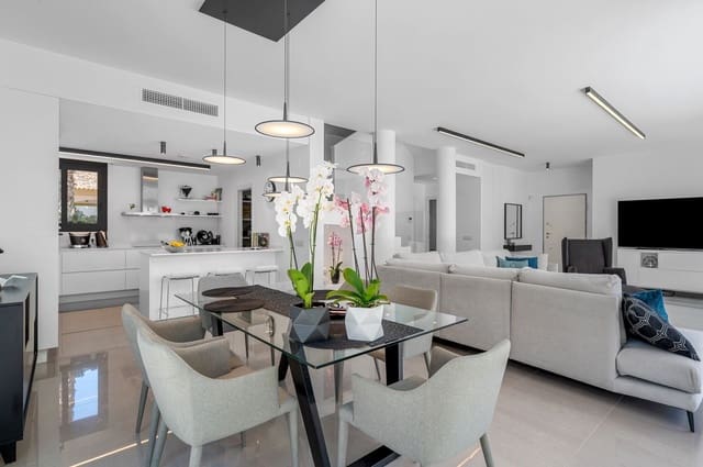 4 soveværelse Villa til salg i Los Secanos, Guardamar del Segura - € 1.250.000 (Ref: 10003848)