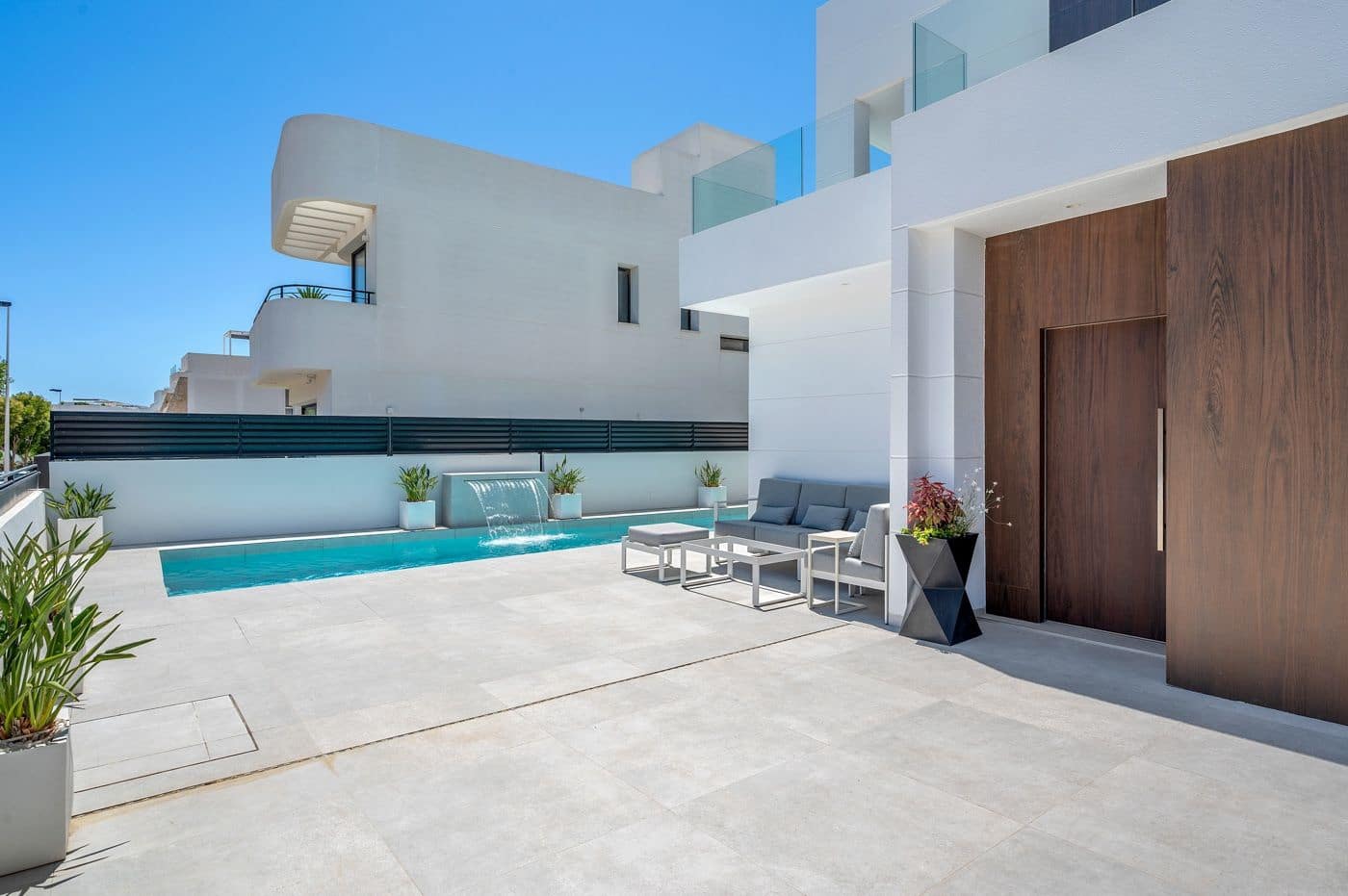 4 soveværelse Villa til salg i Guardamar del Segura - € 1.250.000 (Ref: 10003848)